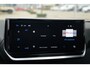 Peugeot e-2008 Allure Advantage | Advanced Active Safety Brake met camera en radar | Climate Control | Dashboard in zacht materiaal met carboneffect en hoogglans zwarte sierstrip