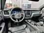 Volvo XC60 2.0 T8 Plug-in hybrid AWD Ultimate Dark 455 PK | Head-up | Harman/Kardon | 21 Inch