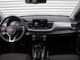 Kia Stonic 1.0 T-GDi MHEV DynamicPlusLine | Stuur-/stoelverwarming | Camera | Clima | Cruise | 16" LM | Navi | LED | Keyless |