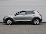Kia Stonic 1.0 T-GDi MHEV DynamicPlusLine | Stuur-/stoelverwarming | Camera | Clima | Cruise | 16" LM | Navi | LED | Keyless |
