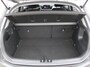 Kia Stonic 1.0 T-GDi MHEV DynamicPlusLine | Stuur-/stoelverwarming | Camera | Clima | Cruise | 16" LM | Navi | LED | Keyless |
