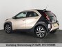 Toyota Aygo X 1.0 VVT-i MT Pulse GARANTIE TOT 03-2035! . STOELVERWARMING . APPLECARPLAY & ANDRIOD AUTO . ACHTERUITRIJ CAMERA .