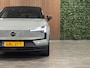 Volvo EX30 Single Motor Extended Range Plus 69 kWh | Stoel en Stuurwielverwarming | Adaptieve Cruise Control | Harman Kardon | Parkeercamera | Pilot Assist | BLIS Dode Hoek Detectie | 19 Inch | Keyless Drive | Parkeersensoren voor+achter | Google Infotainment | Elektrisch bedienbare achterklep | Extra getint glas achter | Electronic Climate Control 2-Zone | Indigo - Textiel / Nordico bekleding | Warmtepomp | Volvo On Call met mobiele App functie | Vapour Grey Metallic |
