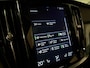Volvo V60 T5 Aut. Inscription | Trekhaak | Stoelventilatie | 360° Camera | Schuifdak | Head-Up Display | Polestar Engineered | Harman Kardon | Adaptieve Cruise Control | Standkachel met Volvo On Call App | Stoelverwarming voor+achter | Stuurwielverwarming | Pilot Assist | BLIS Dode Hoek Detectie | Elektrische voorstoelen geheugen | Nappa lederen bekleding | Zitting verlenging voorstoelen | Elektrisch verstelbare zijwangen voor | Parkeersensoren achter | 18 Inch | Automatisch dimmende binnen en buitenspiegels | Privacy Glass | Elektrisch bedienbare achterklep | DAB Radio | Apple Carplay/Android Auto | Volvo On Call met mobiele App functie | Denim Blue Metallic |