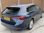 Skoda Octavia Combi 1.0 TSI Business Edition Plus Stuur&stoelverwarming | Elektrisch bedienbare achterklep | Adaptieve cruise control | Grootlicht assistent | DAB | Navigatiesysteem | CarPlay | LED verlichting