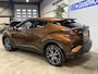 Toyota C-HR / C-HR+ 1.2 Premium // Autom // Led // 18 Inch // Half Leer
