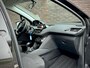 Peugeot 208 1.4 VTI / 95PK / LAGE KM STAND / TREKHAAK