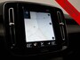Volvo XC40 T4 Recharge Inscription 211pk PHEV Dealer O.H. | Trekhaak Af Fabriek | Adaptive Cruise | 360 Camera | Lederen Sportstoelen Memory & Verwarmd | Stuur Verwarmd | Apple Carplay | Keyless | Blis | Navigatie | DAB | Plug In Hybrid