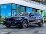 BMW 3-Serie Touring 330e Xdrive M Sport |Pano|Carbon|HUD|H&K