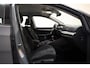 Volkswagen Golf 1.0 TSI Life Business [ Navi LED Stoelverwarming Carplay ]