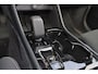 Volvo XC40 B4 Ultra Black Edition - Panorama/schuifdak - IntelliSafe Assist & Surround - 360º Camera - Harman/Kardon audio - Verwarmde voorstoelen & stuur - Parkeersensoren voor & achter - Draadloze tel. lader - Extra getint glas - 20' LMV
