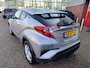 Toyota C-HR / C-HR+ 1.2 TURBO DYNAMIC TREKHAAK 1300KG-TREKGEW NL-AUTO 1E-EIG 100% DEALERONDERHOUD KEYLESS AD-CRUISE CAMERA CLIMA BLUETOOTH DAB+ 17'' LM-VELGEN