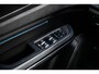 Lynk & Co 01 Plug-in Hybrid 1.5 Black Pack | Lederen bekleding | Panoramadak | Achteruitrijcamera | Stoelverwarming | Navigatie | Apple Carplay / Android Auto | Adaptive cruise control | Climate control |
