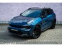Lynk & Co 01 Plug-in Hybrid 1.5 Black Pack | Lederen bekleding | Panoramadak | Achteruitrijcamera | Stoelverwarming | Navigatie | Apple Carplay / Android Auto | Adaptive cruise control | Climate control |
