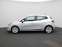 Renault Clio 1.0 TCe Zen | Airconditioning | Cruise control Standaard | Navigatie | LED koplampen | Park Distance Control achter |