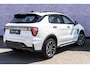 Lynk & Co 01 Plug-in Hybrid 1.5 Core | GRATIS TREKHAAK | Nieuw Model | Adaptieve Cruise Control | Keyless Entry | Stoelverwarming | Apple Carplay & Android Auto | 19 inch LM-Velgen | Achteruitrijcamera | Led |