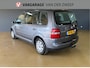 Volkswagen Touran 1.6-16V FSI Business | Trekhaak | Cruise