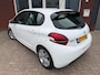 Peugeot 208 1.2 PureTech Signature / Navi / PDC / DAB / NAP