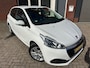 Peugeot 208 1.2 PureTech Signature / Navi / PDC / DAB / NAP