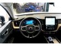 Volvo XC60 2.0 T8 AWD 335kW/456pk Aut8 Plug-in hybrid Ultra Dark PANORAMADAK + HARMAN/KARDON + EL.TREKHAAK + STOELMASSAGE&-KOELING + ADAPT.CRUISE + GOOGLE DASH + HEAD-UP + LANE ASSIST + STOEL-&STUURVERWARMING + 360 CAMERA + PARKSENSOREN V&A + 20" LM-VELGEN!!