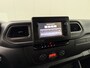Renault Master 150PK L2H2 Imperiaal | Trekhaak | Airco | Multimedia | Airco | Cruise | 3-Zits