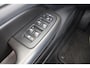 Volvo V60 2.0 B3 Momentum Business | Trekhaak | Navigatie | Cruise control adaptief | LED koplampen | Climate control | Keyless |