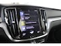 Volvo V60 2.0 B3 Momentum Business | Trekhaak | Navigatie | Cruise control adaptief | LED koplampen | Climate control | Keyless |