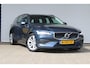 Volvo V60 2.0 B3 Momentum Business | Trekhaak | Navigatie | Cruise control adaptief | LED koplampen | Climate control | Keyless |