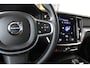 Volvo V60 2.0 B3 Momentum Business | Trekhaak | Navigatie | Cruise control adaptief | LED koplampen | Climate control | Keyless |
