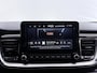 Kia Stonic DynamicLine 1.0 T-GDi MHEV | Navigatie | Cruise Control | Achteruitrijcamera | Climate Control | lichtmetalen velgen |