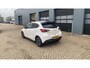 Mazda 2 1.5 Skyactiv-G Skylease GT | Navi | 16"LMV | Head-Up Display | ECC | PDC | Lederen/stof bekleding | Extra getint glas |