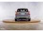 Volvo XC60 2.0 T8 Plug-in hybrid AWD Plus Black Edition Long Range | Zwenkbare trekhaak | Harman Kardon | Adaptieve cruise | Panorama dak | Nieuw |