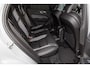 Volvo XC60 2.0 T8 Plug-in hybrid AWD Plus Black Edition Long Range | Zwenkbare trekhaak | Harman Kardon | Adaptieve cruise | Panorama dak | Nieuw |