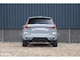 Volvo XC60 2.0 T8 Plug-in hybrid AWD Plus Black Edition Long Range | Zwenkbare trekhaak | Harman Kardon | Adaptieve cruise | Panorama dak | Nieuw |