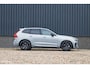 Volvo XC60 2.0 T8 Plug-in hybrid AWD Plus Black Edition Long Range | Zwenkbare trekhaak | Harman Kardon | Adaptieve cruise | Panorama dak | Nieuw |