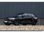 Volvo XC60 2.0 T8 Plug-in hybrid AWD Plus Black Edition Long Range | Zwenkbare trekhaak | Harman Kardon | Adaptieve cruise | Panorama dak | Nieuw |