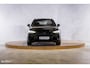 Volvo XC60 2.0 T8 Plug-in hybrid AWD Plus Black Edition Long Range | Zwenkbare trekhaak | Harman Kardon | Adaptieve cruise | Panorama dak | Nieuw |