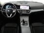 BMW 3-Serie 318i Business Edition | Trekhaak | Sportstoelen | Half leder | Adaptief LED | Carplay | Navigatie | Parkeerhulp | Climate control | Bluetooth | Cruise control