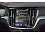 Volvo V60 T5 252PK Automaat Momentum | Scandinavian Line | Lederen bekleding | Park Assist |