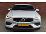 Volvo V60 T5 252PK Automaat Momentum | Scandinavian Line | Lederen bekleding | Park Assist |