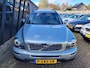 Volvo XC90 3.2 Summum AWD 7 PERSOONS / LEER / NAVI / YOUNGTIMER