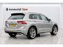 Volkswagen Tiguan 2.0 TSI 4MOTION 220PK R-Line | Pano | HUD | Dynaudio | Leder | Stoelverwarming | 360 camera | Lane/Park/Light Assist |  Vol |