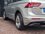 Volkswagen Tiguan 2.0 TSI 4MOTION 220PK R-Line | Pano | HUD | Dynaudio | Leder | Stoelverwarming | 360 camera | Lane/Park/Light Assist |  Vol |