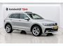 Volkswagen Tiguan 2.0 TSI 4MOTION 220PK R-Line | Pano | HUD | Dynaudio | Leder | Stoelverwarming | 360 camera | Lane/Park/Light Assist |  Vol |
