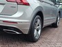 Volkswagen Tiguan 2.0 TSI 4MOTION 220PK R-Line | Pano | HUD | Dynaudio | Leder | Stoelverwarming | 360 camera | Lane/Park/Light Assist |  Vol |