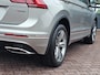 Volkswagen Tiguan 2.0 TSI 4MOTION 220PK R-Line | Pano | HUD | Dynaudio | Leder | Stoelverwarming | 360 camera | Lane/Park/Light Assist |  Vol |