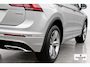 Volkswagen Tiguan 2.0 TSI 4MOTION 220PK R-Line | Pano | HUD | Dynaudio | Leder | Stoelverwarming | 360 camera | Lane/Park/Light Assist |  Vol |