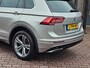 Volkswagen Tiguan 2.0 TSI 4MOTION 220PK R-Line | Pano | HUD | Dynaudio | Leder | Stoelverwarming | 360 camera | Lane/Park/Light Assist |  Vol |