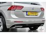 Volkswagen Tiguan 2.0 TSI 4MOTION 220PK R-Line | Pano | HUD | Dynaudio | Leder | Stoelverwarming | 360 camera | Lane/Park/Light Assist |  Vol |