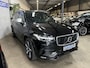 Volvo XC90 2.0 T5 AWD R-Design // Panodak // Caplay // sportstoelen met geheugen